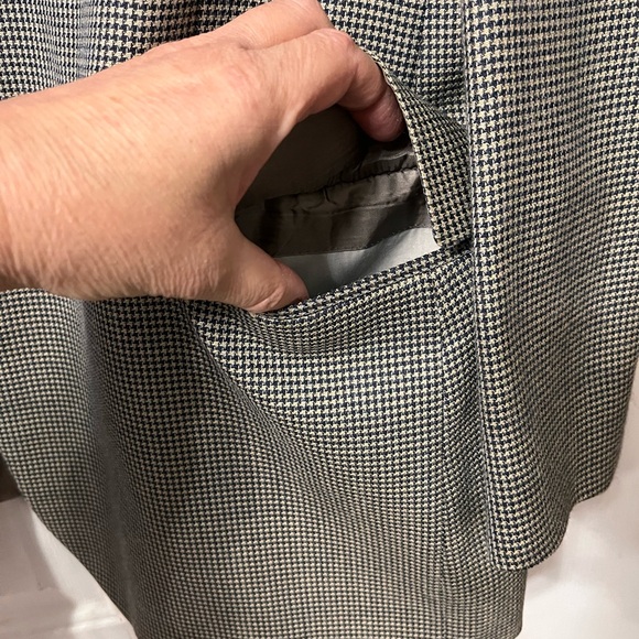 Men’s JOSEPH ABBOUT 52% Silk 49% Wool Jacket - Picture 4 of 10